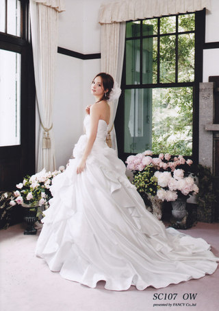 佐々木希コレクション | 岩手県盛岡市 レンタルドレス 結婚式 佐々木希コレクション | 岩手県盛岡市 レンタルドレス 結婚式